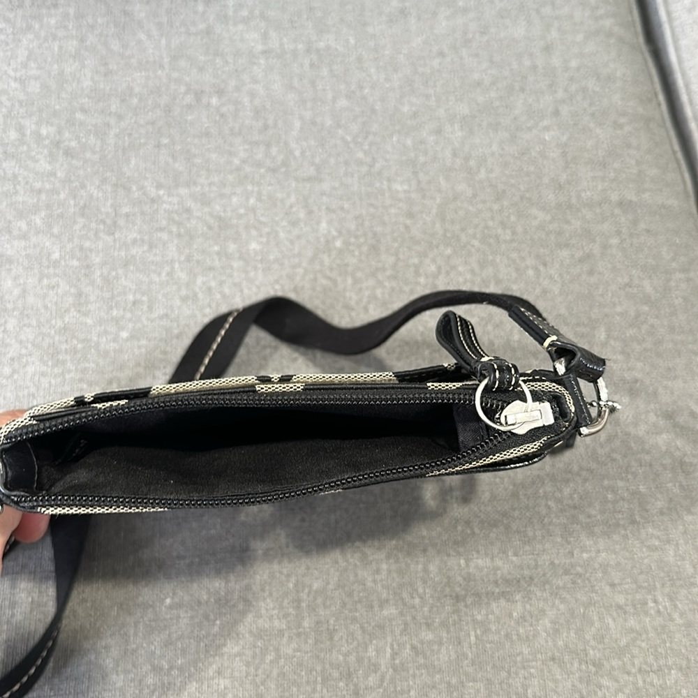 Coach Shoulder Bag - Picture 5 of 7